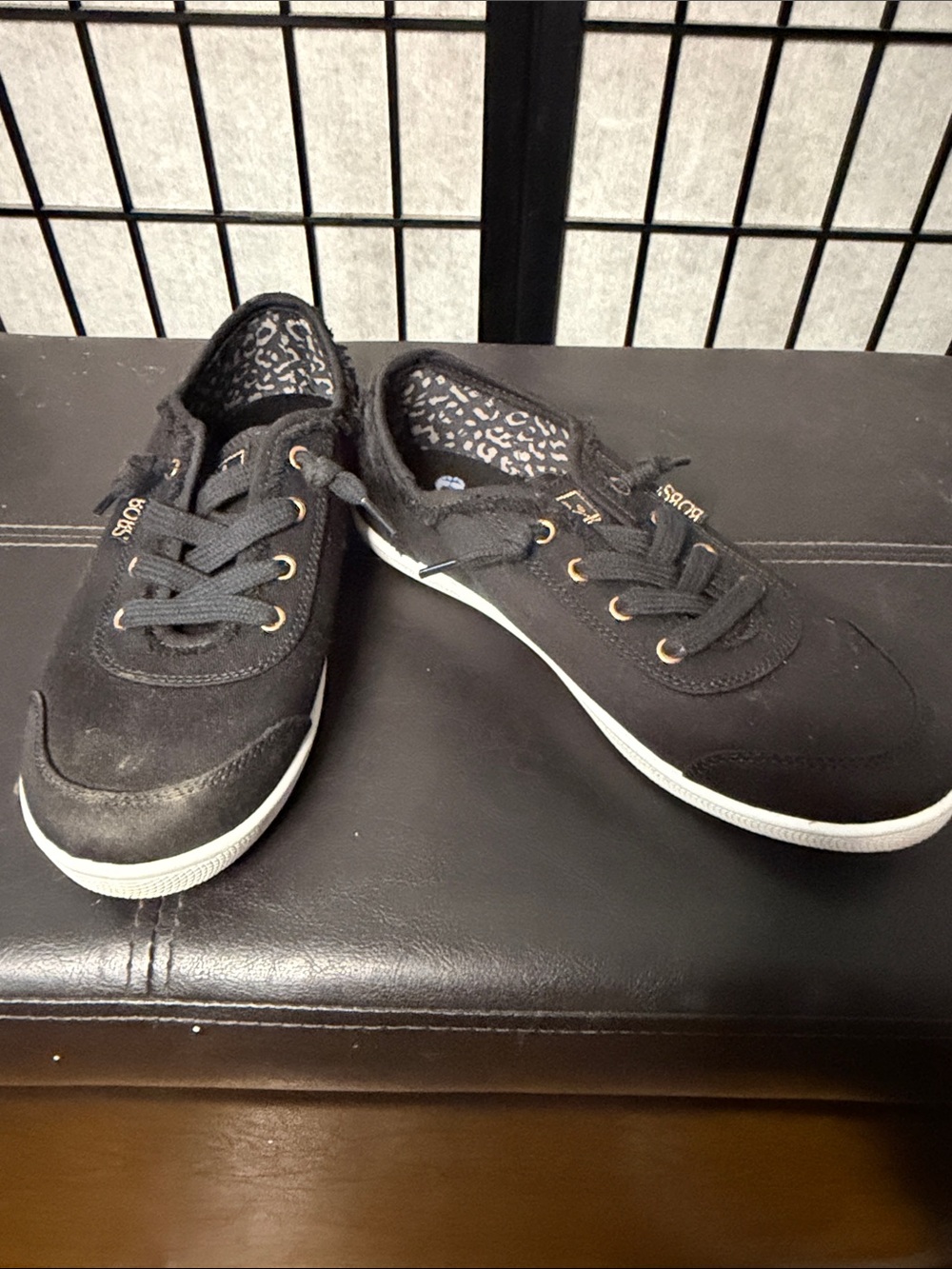 Women’s BOBS From Skechers Sneakers Size 7 in Black